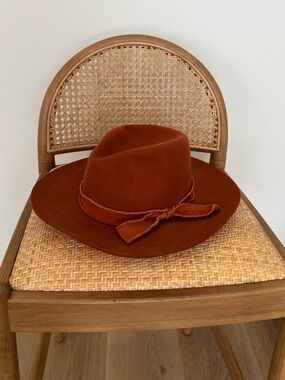 Olive & Pique Rust Wide Brim Hat